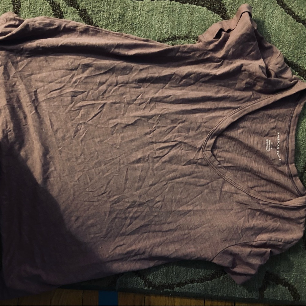 american eagle tee